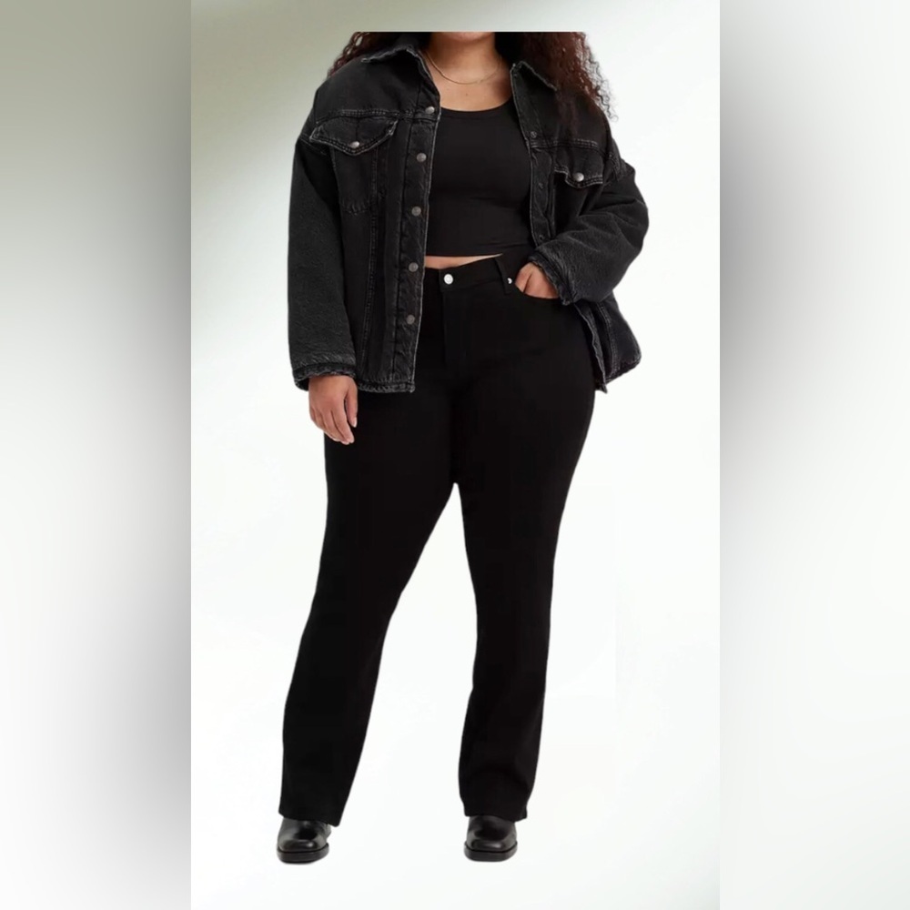 Levi’s Demi Curve Mid Rise Bootcut Black Jeans NWOT Size 16 / W33-L32